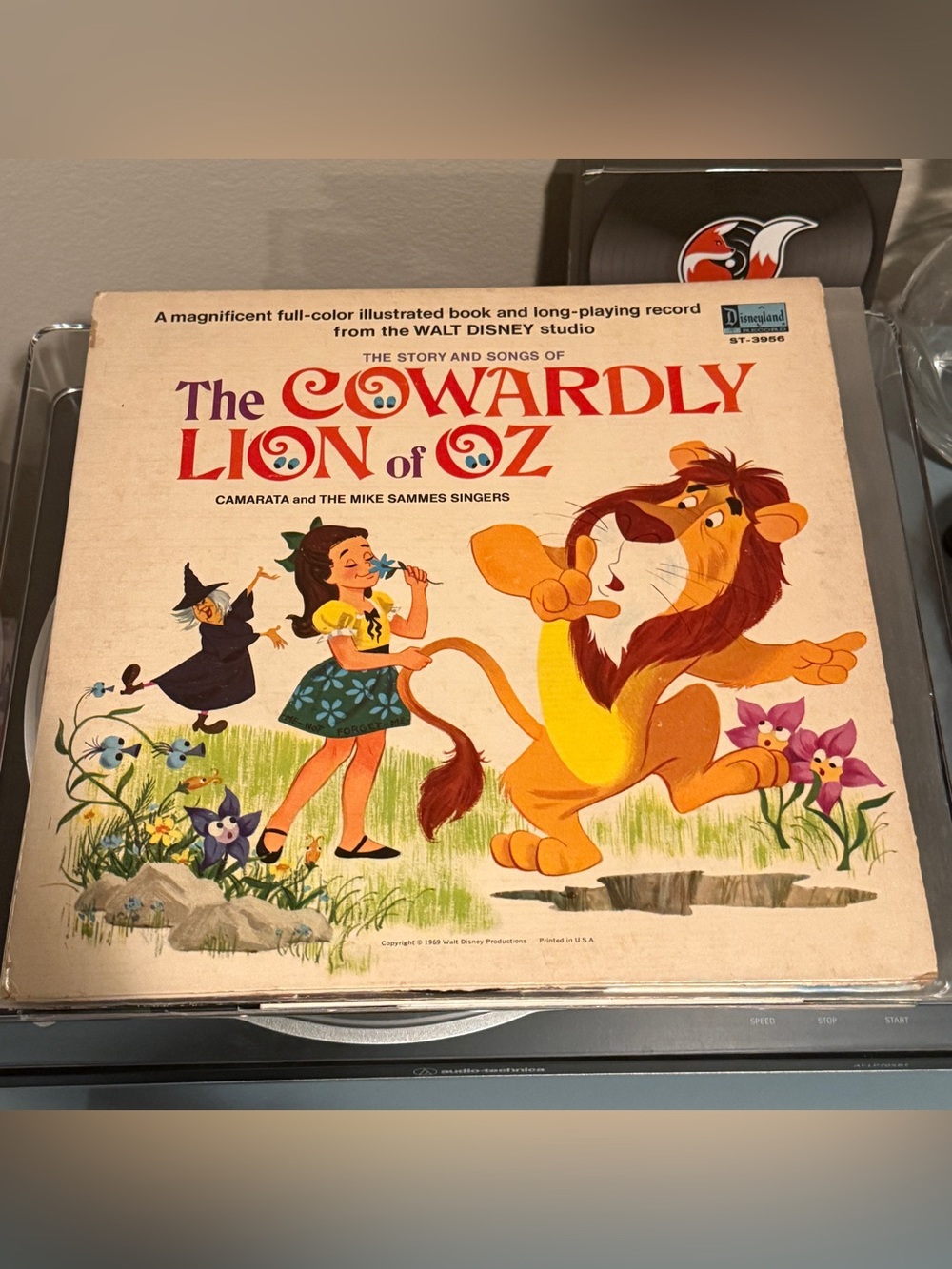 1969 The Story and Songs of The Cowardly Lion of Oz, a vintage gatefold vinyl